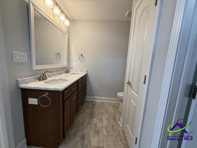 422 Lamplight Drive, Byron, GA 31008