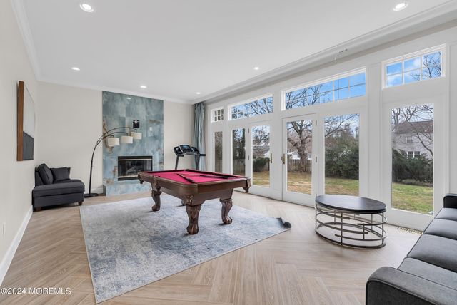 22 Meadow Lane, West Long Branch, NJ 07764