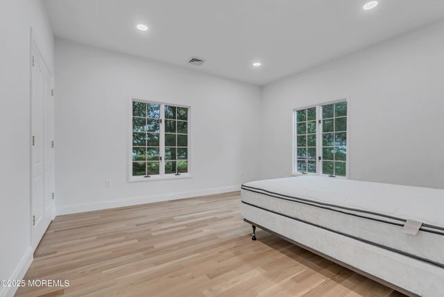 22 Meadow Lane, West Long Branch, NJ 07764