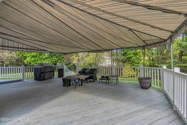 22 Meadow Lane, West Long Branch, NJ 07764