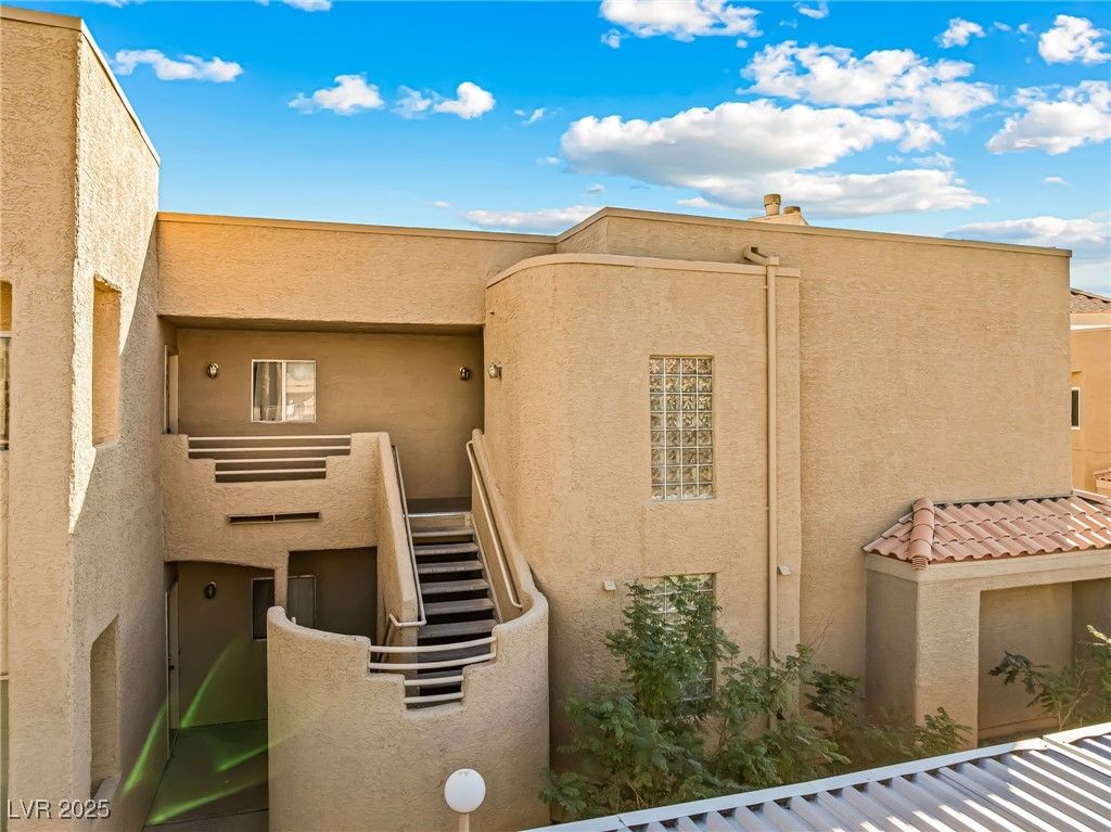 2191 Bay Club Drive 204, Laughlin, NV 89029