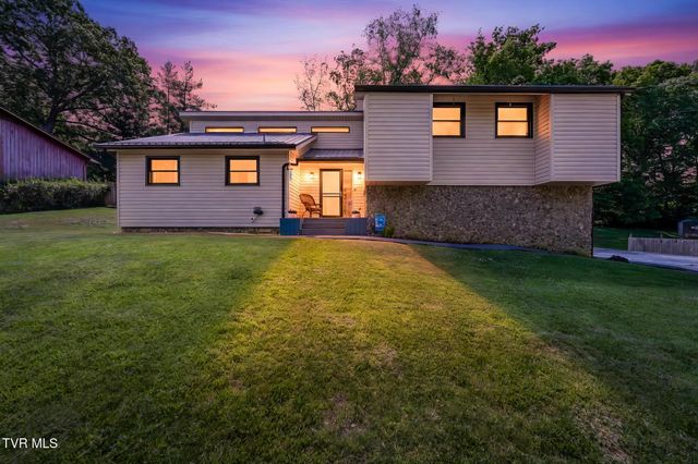 3540 Mcintosh Drive, Kingsport, TN 37663