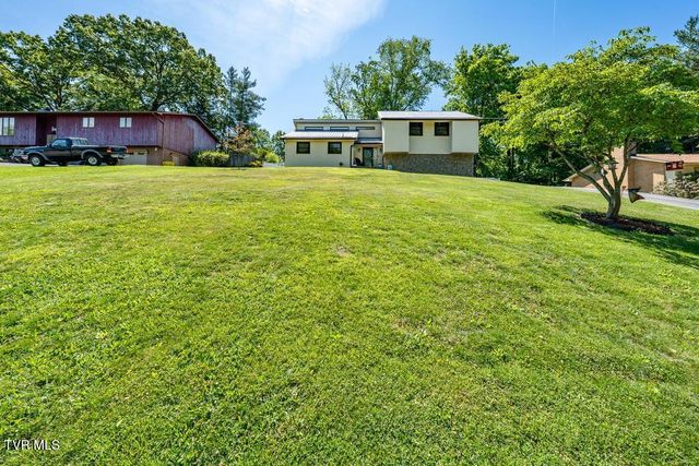 3540 Mcintosh Drive, Kingsport, TN 37663
