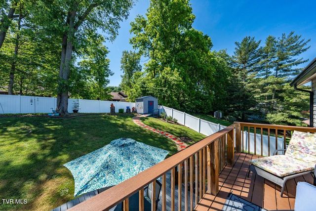 3540 Mcintosh Drive, Kingsport, TN 37663