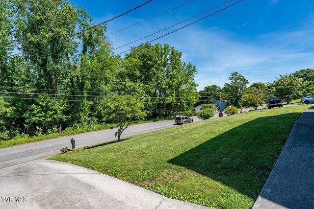 3540 Mcintosh Drive, Kingsport, TN 37663