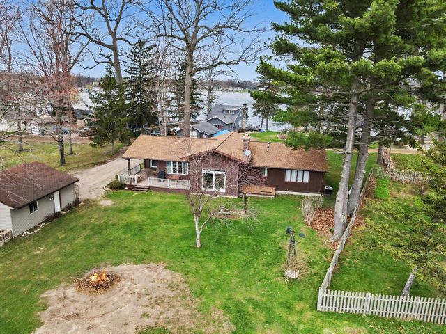 48379 Hill Drive, Lawrence Twp, MI 49045
