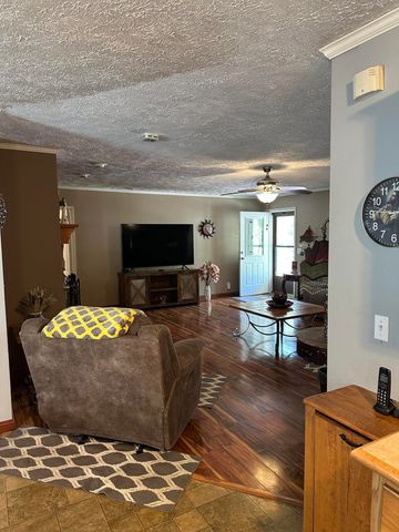 18 Hill Drive, Monticello, KY 42633