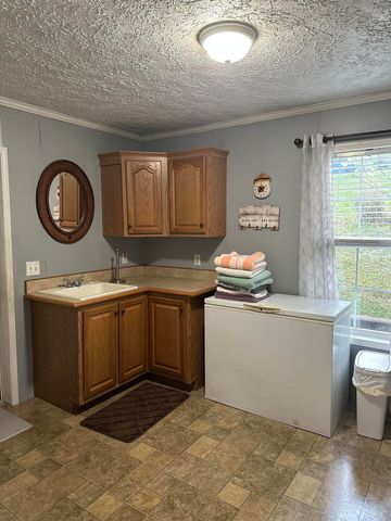 18 Hill Drive, Monticello, KY 42633
