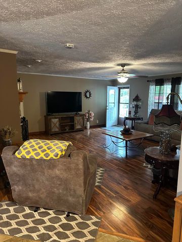 18 Hill Drive, Monticello, KY 42633