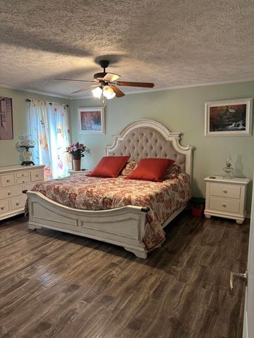 18 Hill Drive, Monticello, KY 42633