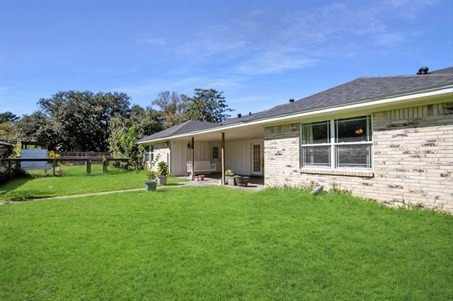 545 Elm Street, Sour Lake, TX 77659