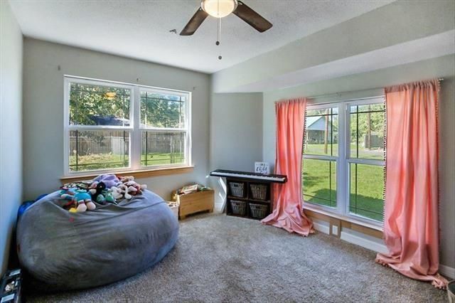 545 Elm Street, Sour Lake, TX 77659