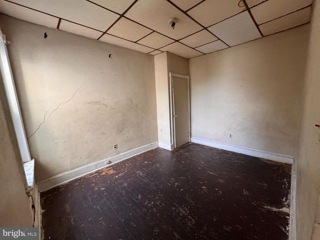 909 MAPLE TER, Darby, PA 19023