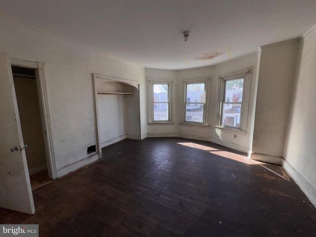 909 MAPLE TER, Darby, PA 19023