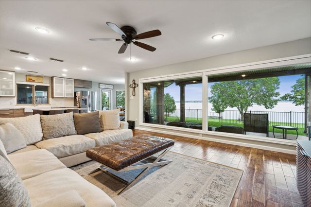 4414 Scenic Drive, Rowlett, TX 75088