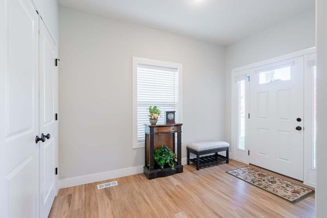 1809 Glenbridge Road, Bloomington, IL 61704