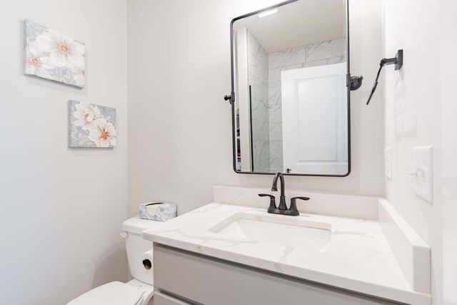 1809 Glenbridge Road, Bloomington, IL 61704