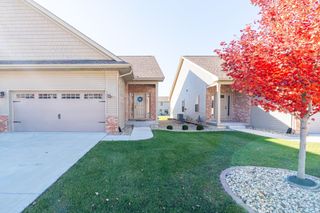 1809 Glenbridge Road, Bloomington, IL 61704