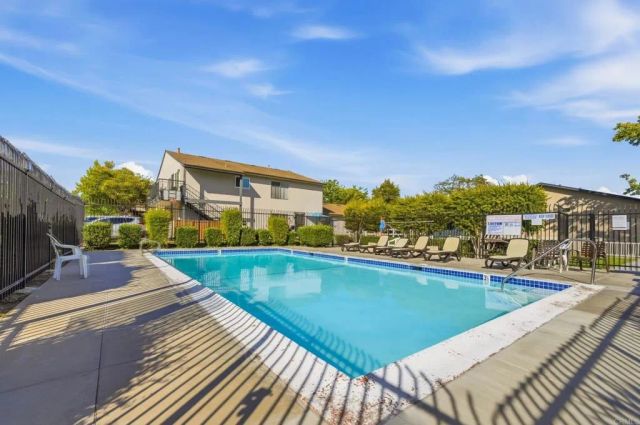 10673 Carmel Mountain Road, San Diego, CA 92129