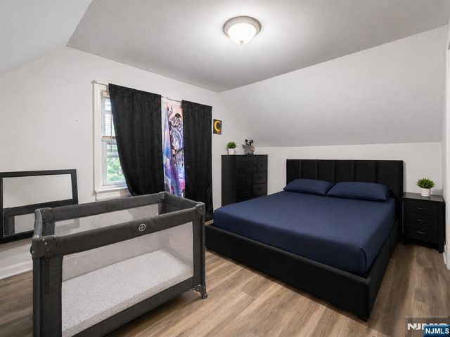 52 Thomas, Bloomfield, NJ 07003