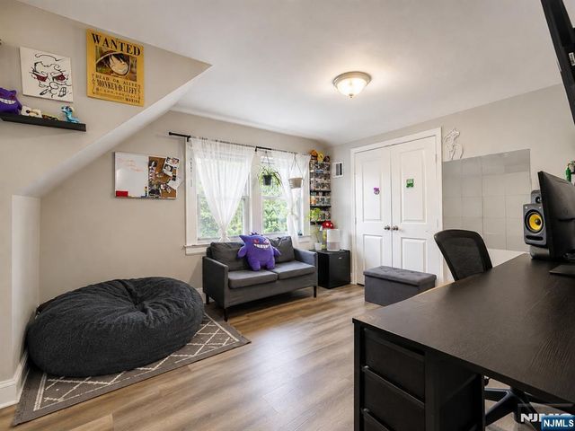 52 Thomas, Bloomfield, NJ 07003