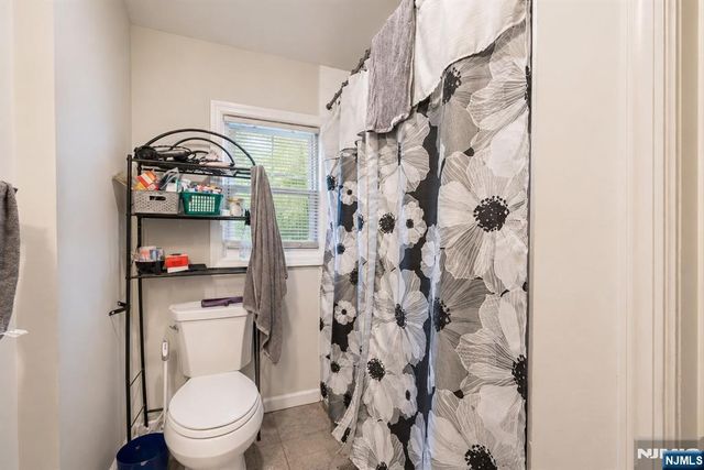 52 Thomas, Bloomfield, NJ 07003