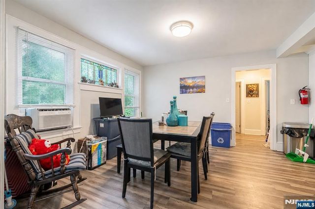 52 Thomas, Bloomfield, NJ 07003