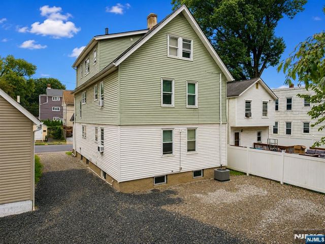 52 Thomas, Bloomfield, NJ 07003