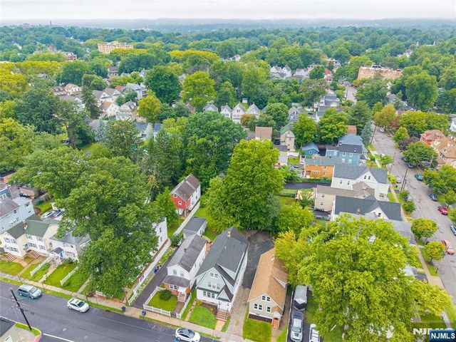 52 Thomas, Bloomfield, NJ 07003