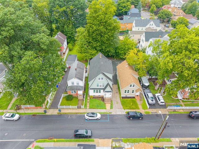 52 Thomas, Bloomfield, NJ 07003