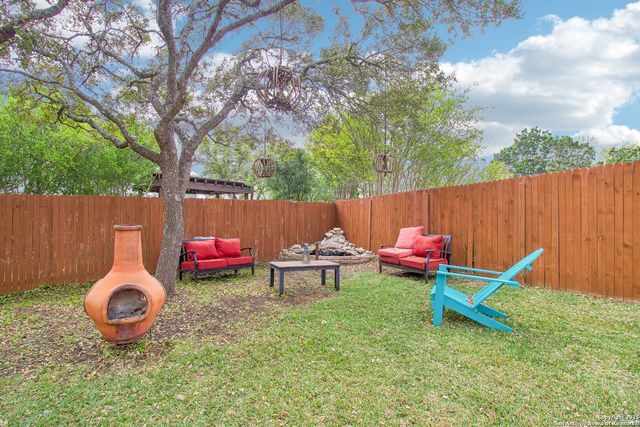606 Mesa Ln, San Antonio, TX 78258