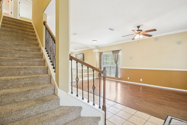 606 Mesa Ln, San Antonio, TX 78258