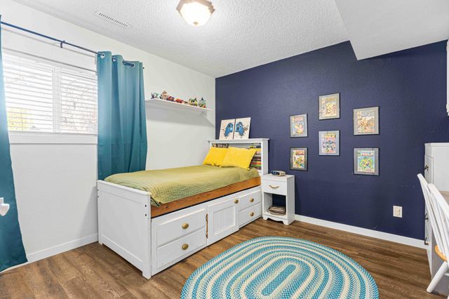 2918 Village Green Drive, Moorhead, MN 56560