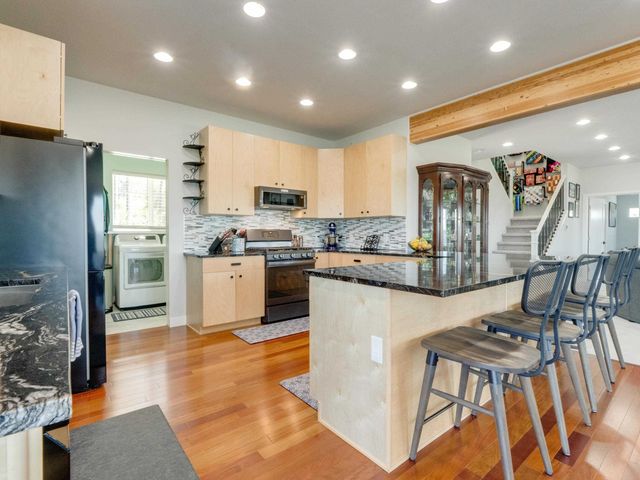 6560 Pine Ridge Way, Nine Mile Falls, WA 99026