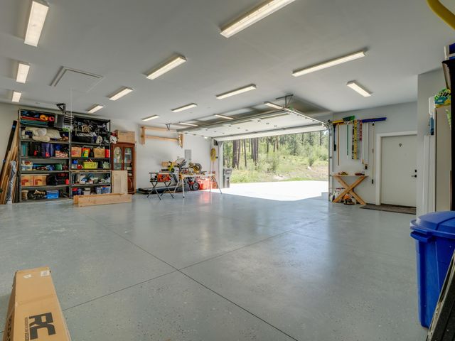 6560 Pine Ridge Way, Nine Mile Falls, WA 99026