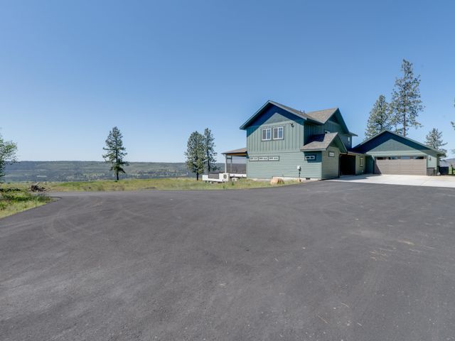6560 Pine Ridge Way, Nine Mile Falls, WA 99026