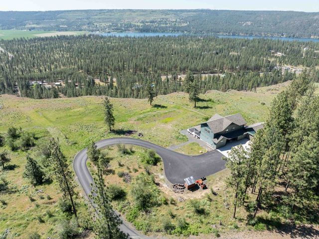 6560 Pine Ridge Way, Nine Mile Falls, WA 99026