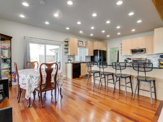 6560 Pine Ridge Way, Nine Mile Falls, WA 99026