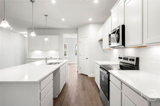 432 Monterey Loop, Richmond Hill, GA 31324