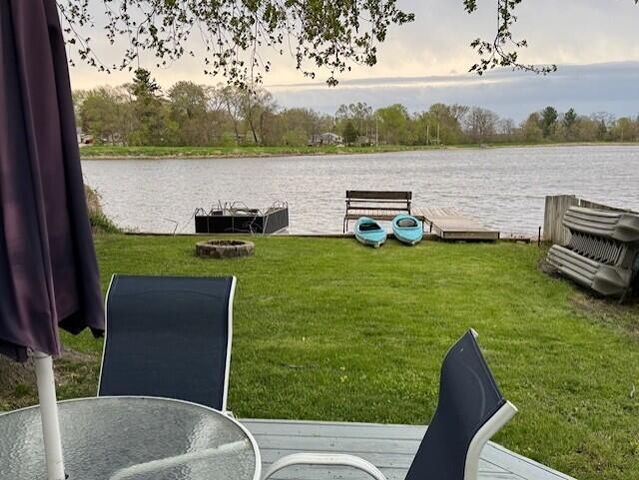 N6212 W Lakeshore DRIVE, Burlington, WI 53105
