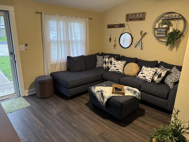 N6212 W Lakeshore DRIVE, Burlington, WI 53105