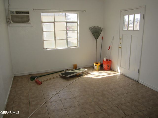 8907 Old County Drive 3,4,5,6,9,10, El Paso, TX 79907