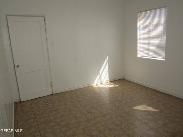 8907 Old County Drive 3,4,5,6,9,10, El Paso, TX 79907