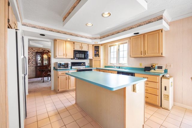 23 Wakecliffe Drive, Greece, NY 14616