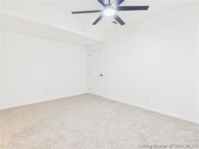 2007 Plum Woods Court, Sellersburg, IN 47172