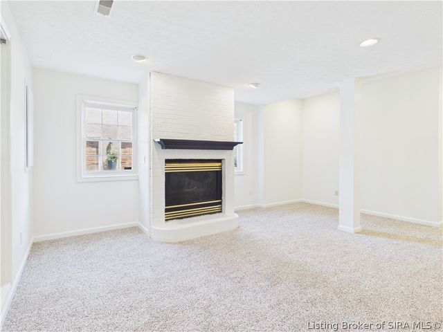 2007 Plum Woods Court, Sellersburg, IN 47172