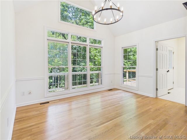 2007 Plum Woods Court, Sellersburg, IN 47172