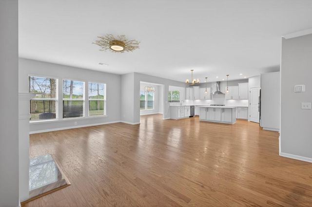 7277 Maple Brook Lane, Flowery Branch, GA 30542