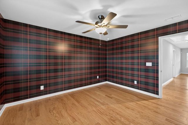 7277 Maple Brook Lane, Flowery Branch, GA 30542
