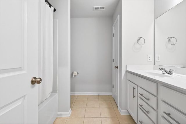 7277 Maple Brook Lane, Flowery Branch, GA 30542